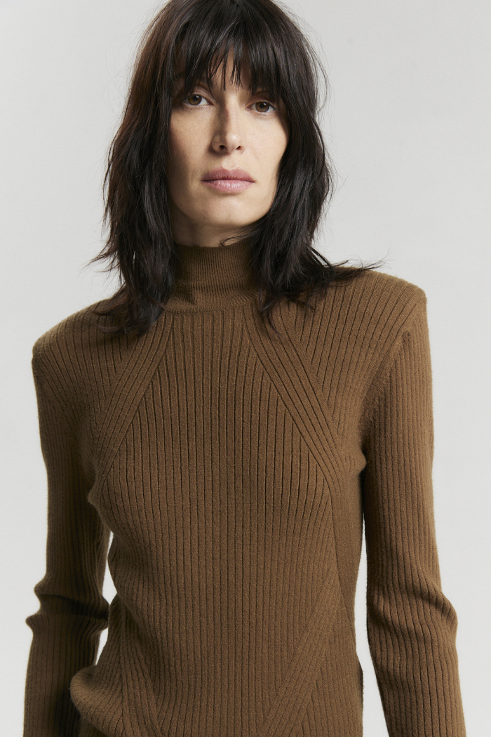 SWEATER MALVA TOSTADO