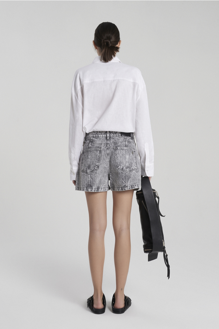 SHORT MURALLA GRIS