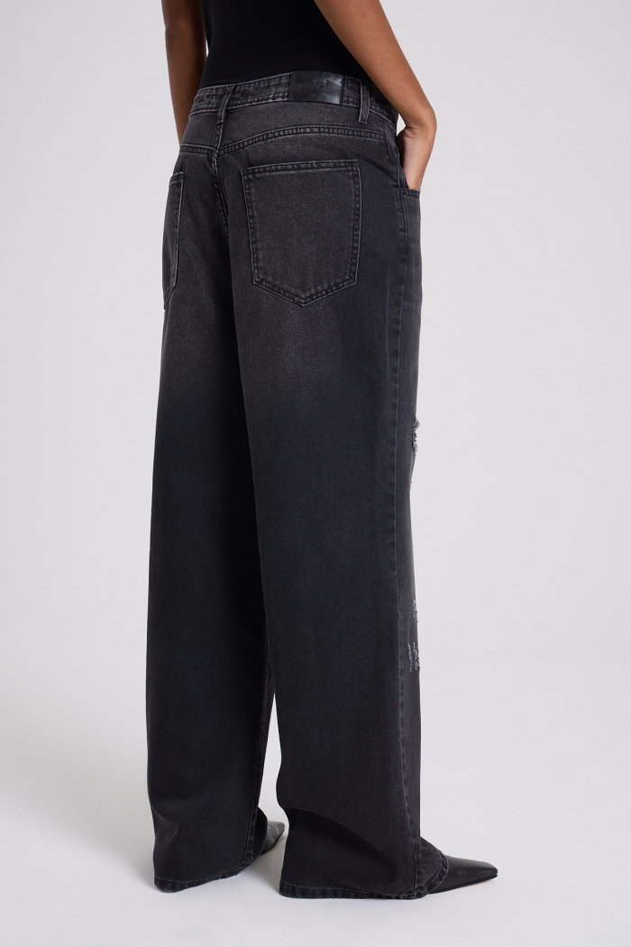 ULTRA LOOSE STRAIGHT SEGIN N NEGRO