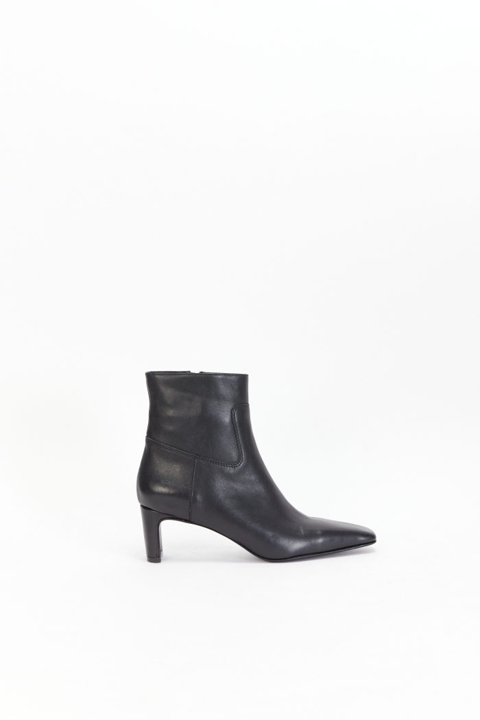 BOTA JUPITER NEGRO