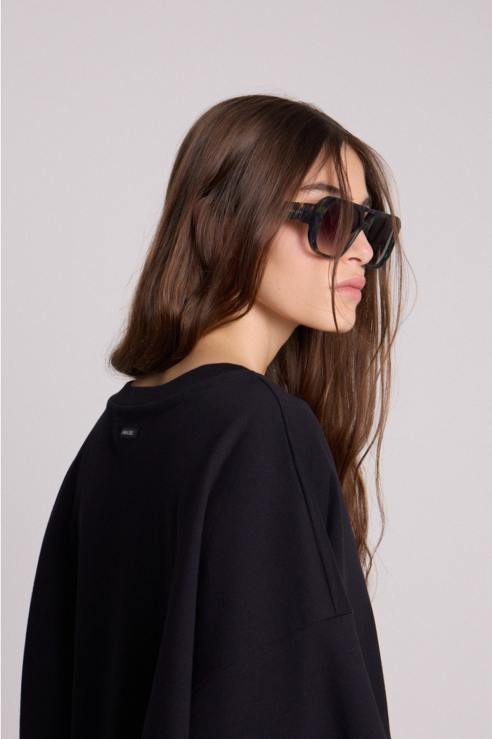 REMERA AULICUS NEGRO