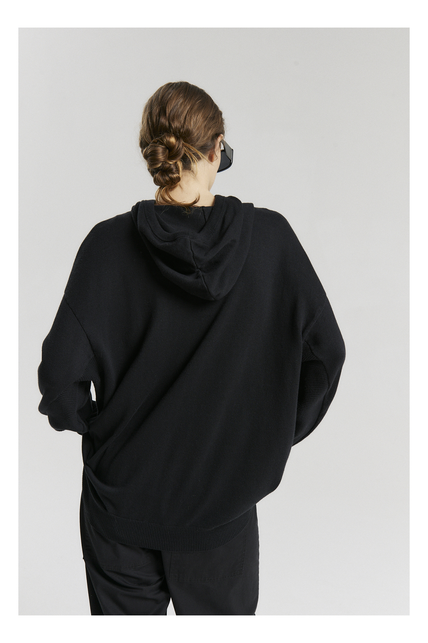 SWEATER ANCHO TINTO NEGRO