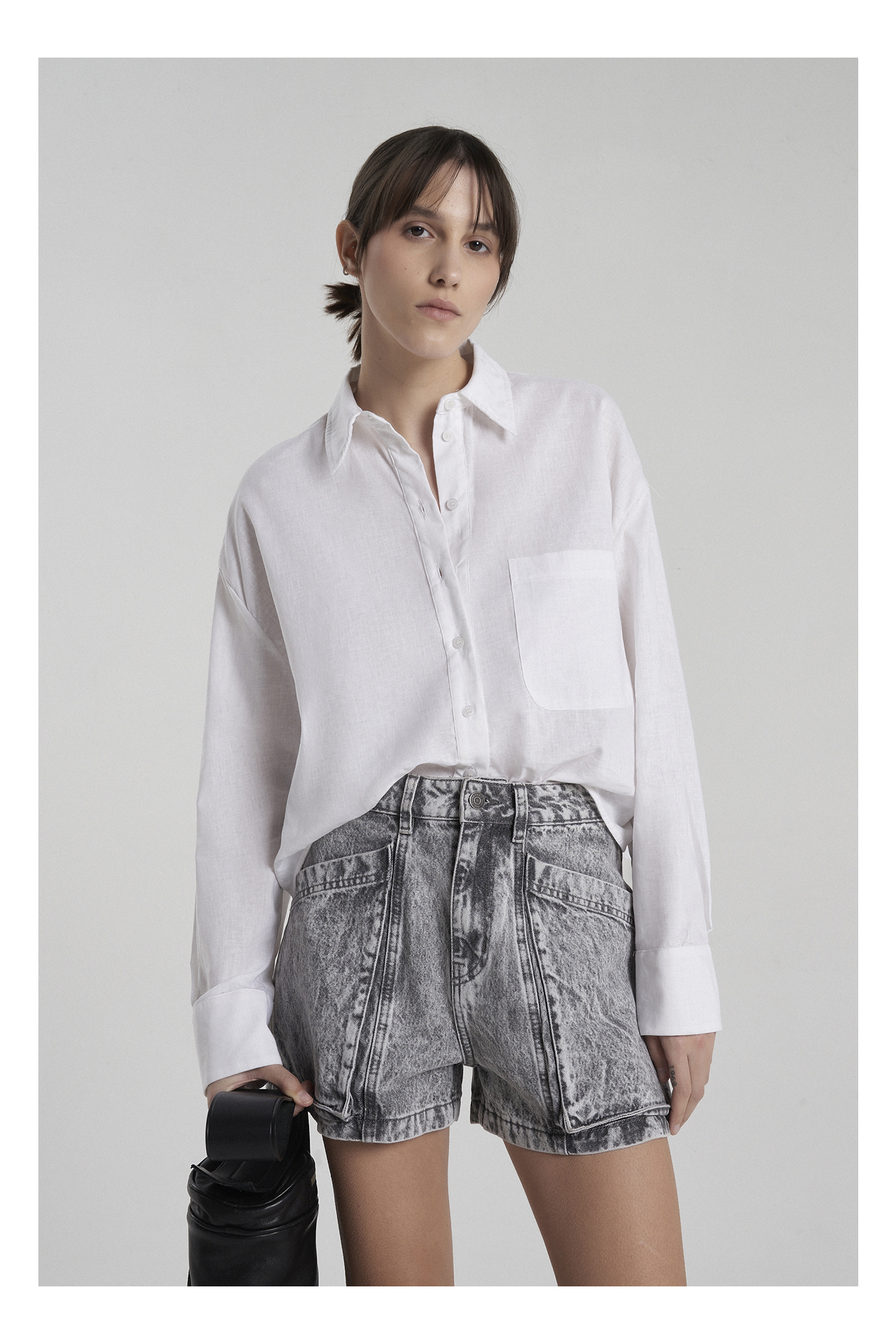 SHORT MURALLA GRIS
