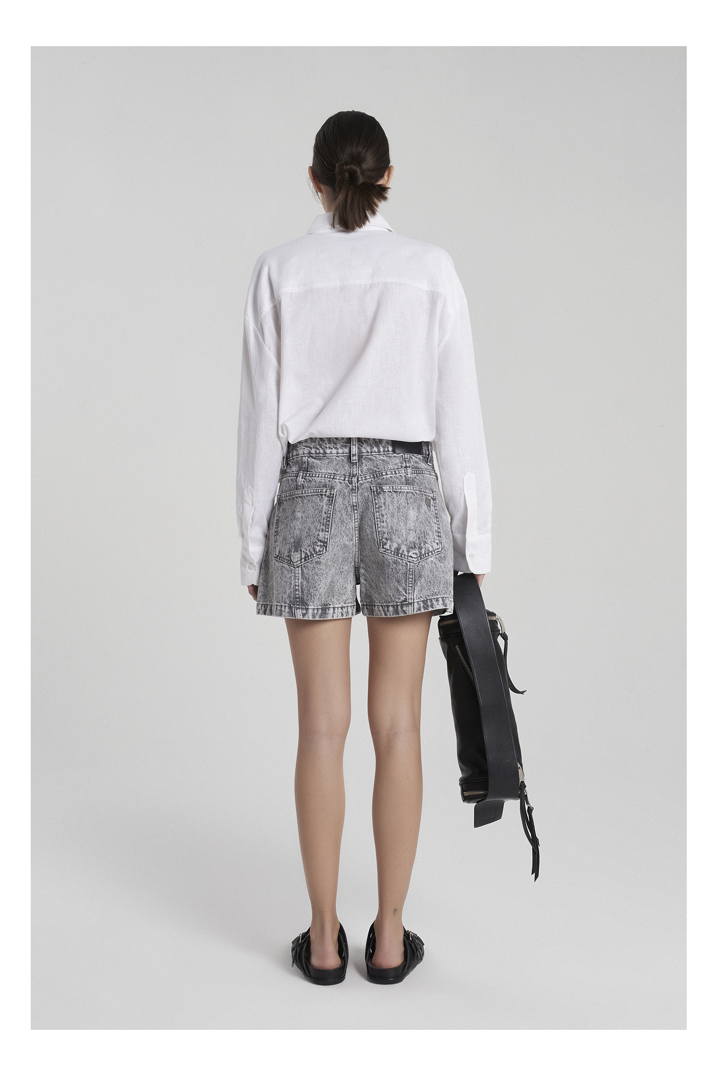 SHORT MURALLA GRIS