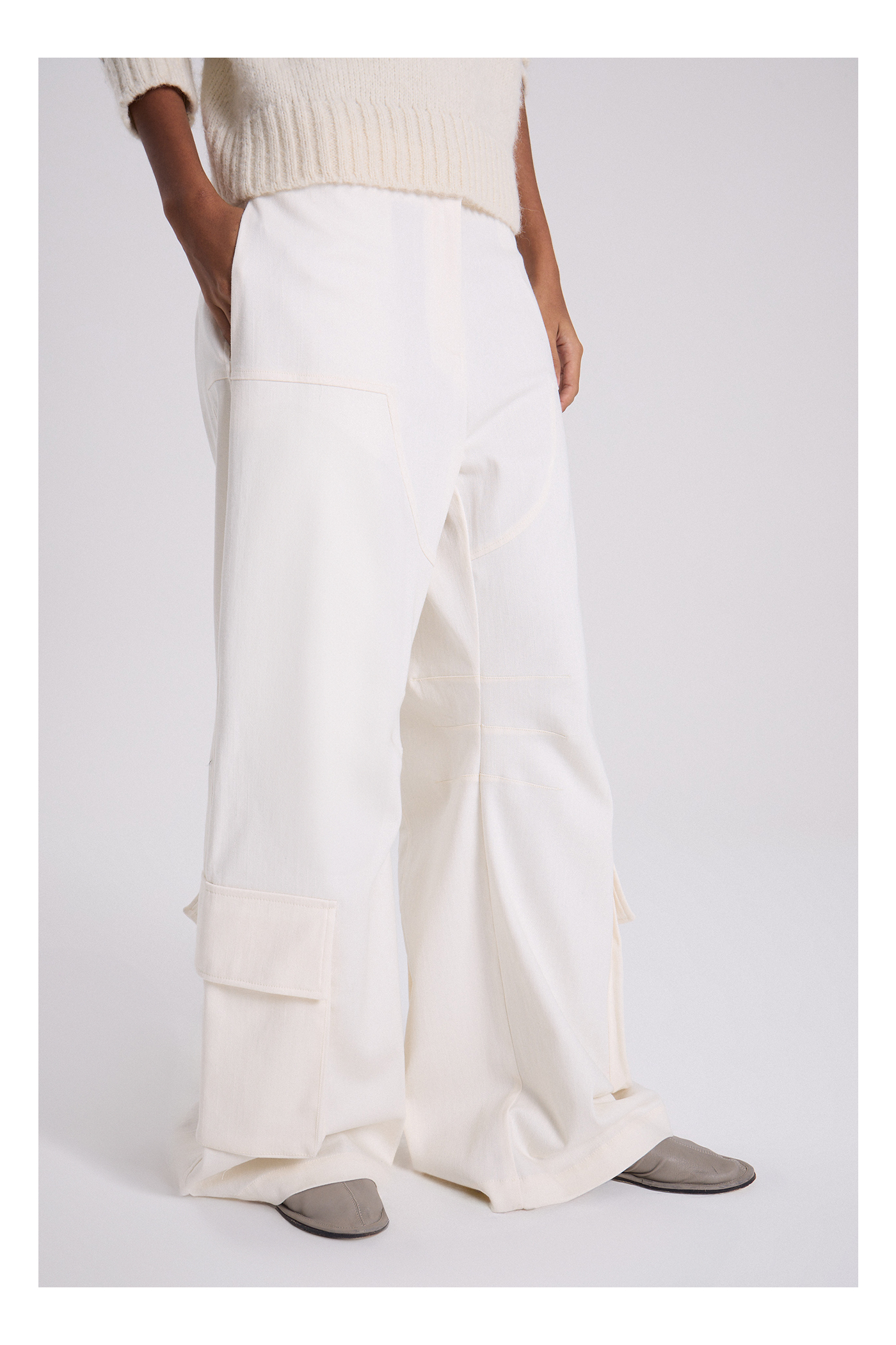 PANTALON CARGO CAPRICORNIO OFF WHITE