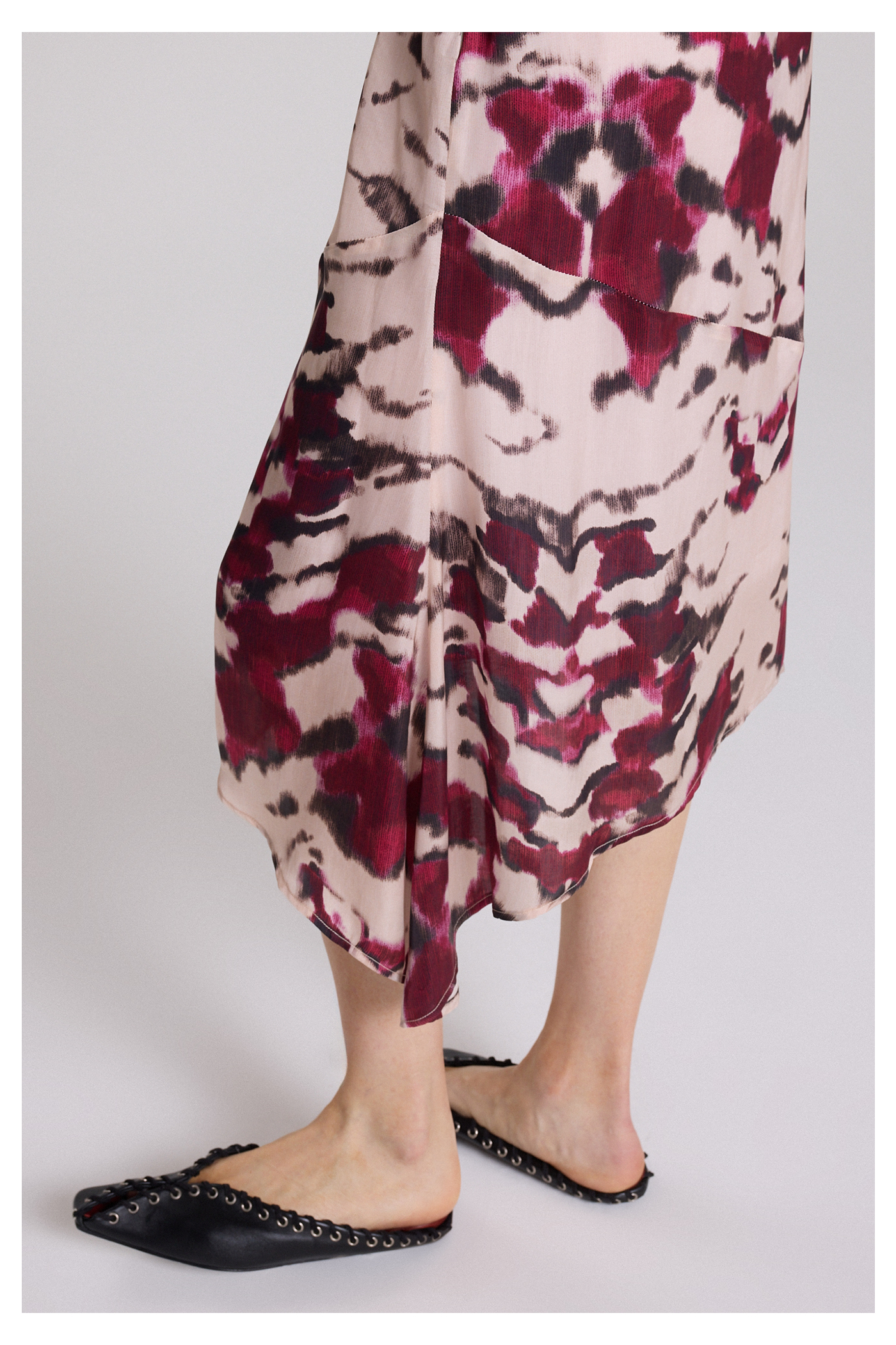 POLLERA NELUMBO ESTAMPADO